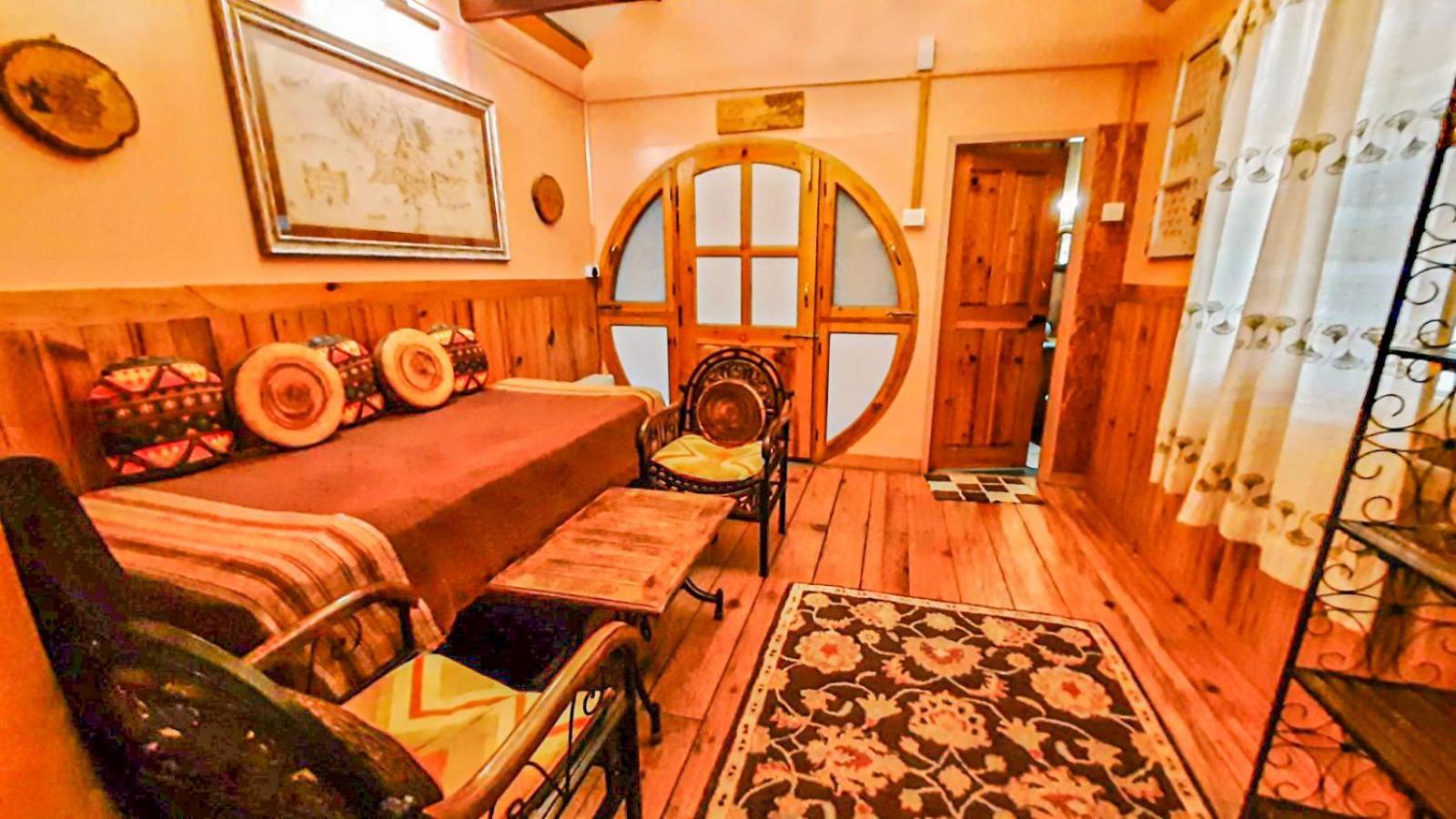 La Villa Bethany ムスーリー エクステリア 写真